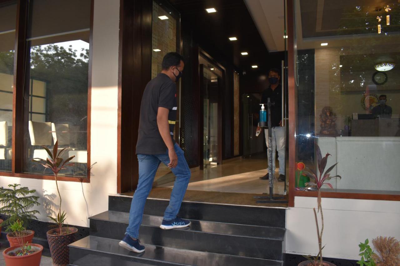 Hotel Siddhartha Inn Udaipur Exterior photo