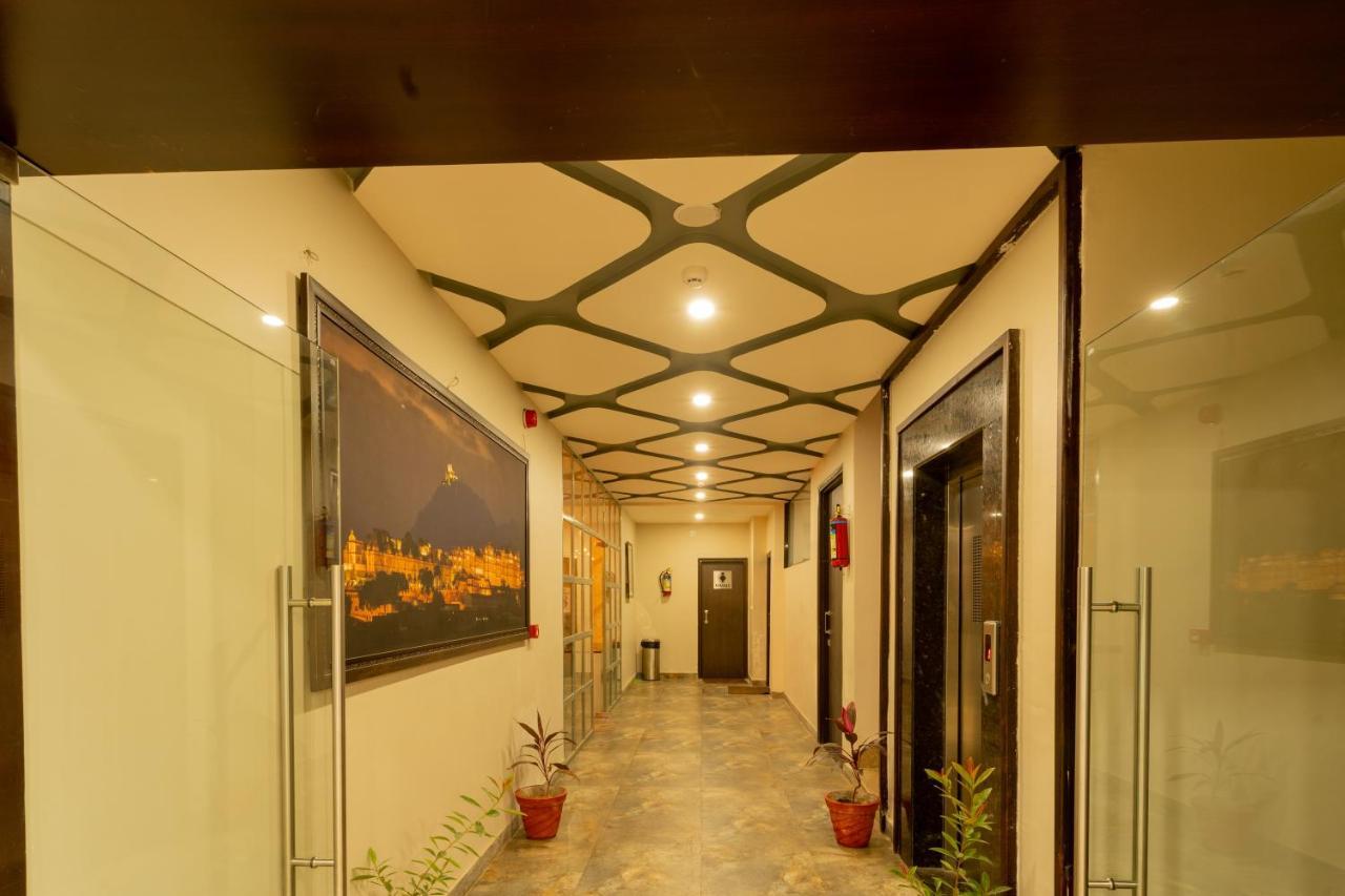 Hotel Siddhartha Inn Udaipur Exterior photo