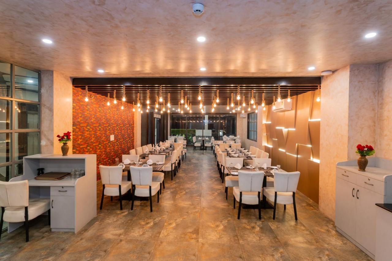 Hotel Siddhartha Inn Udaipur Exterior photo